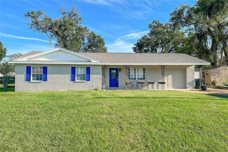 1507 Palm Circle - Photo 1