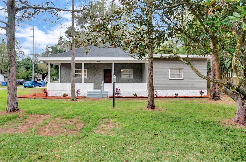 2411 Giddens Avenue - Photo 1