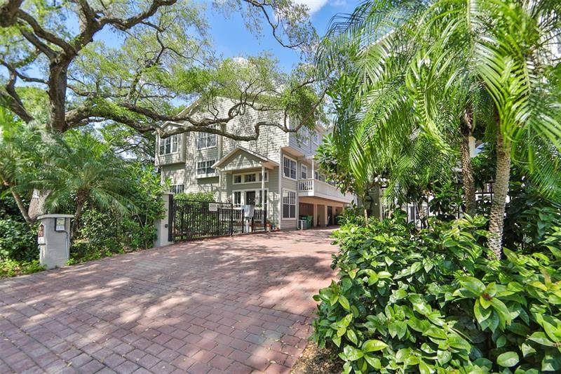 2403 Palm Drive - Photo 1