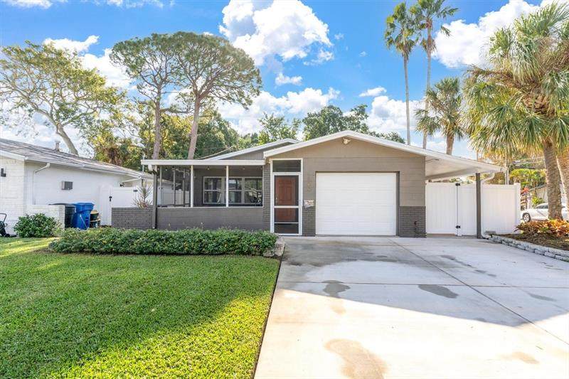 1800 Shore Acres Boulevard - Photo 1