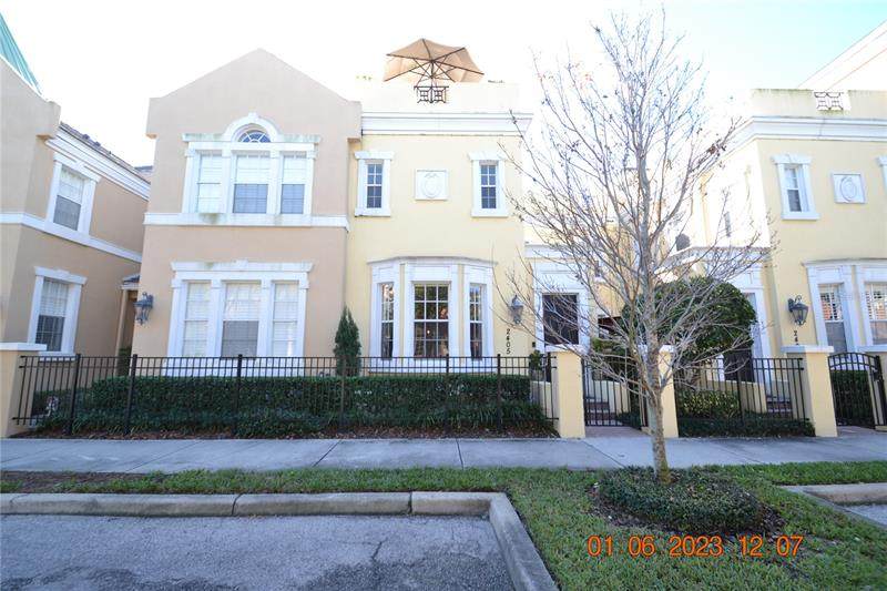 2405 Victoria Gardens Lane - Photo 1