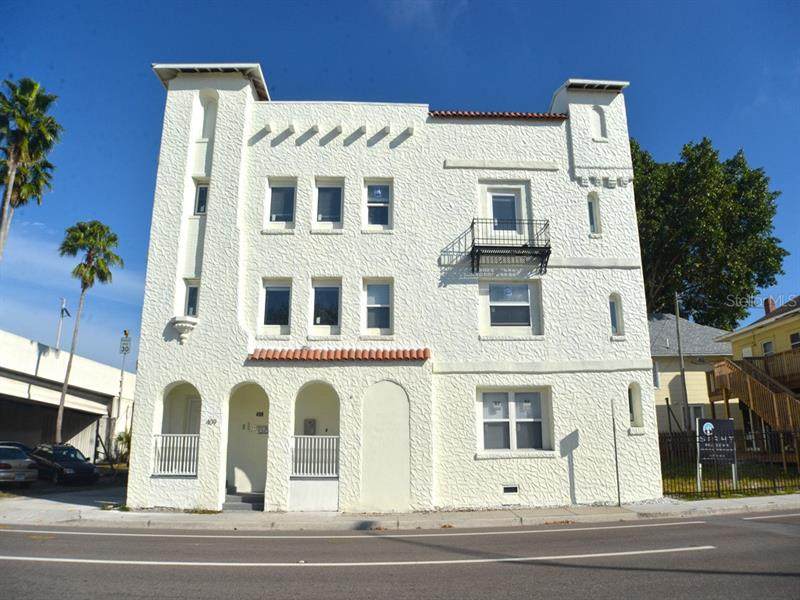 409 8TH Street - Photo 1