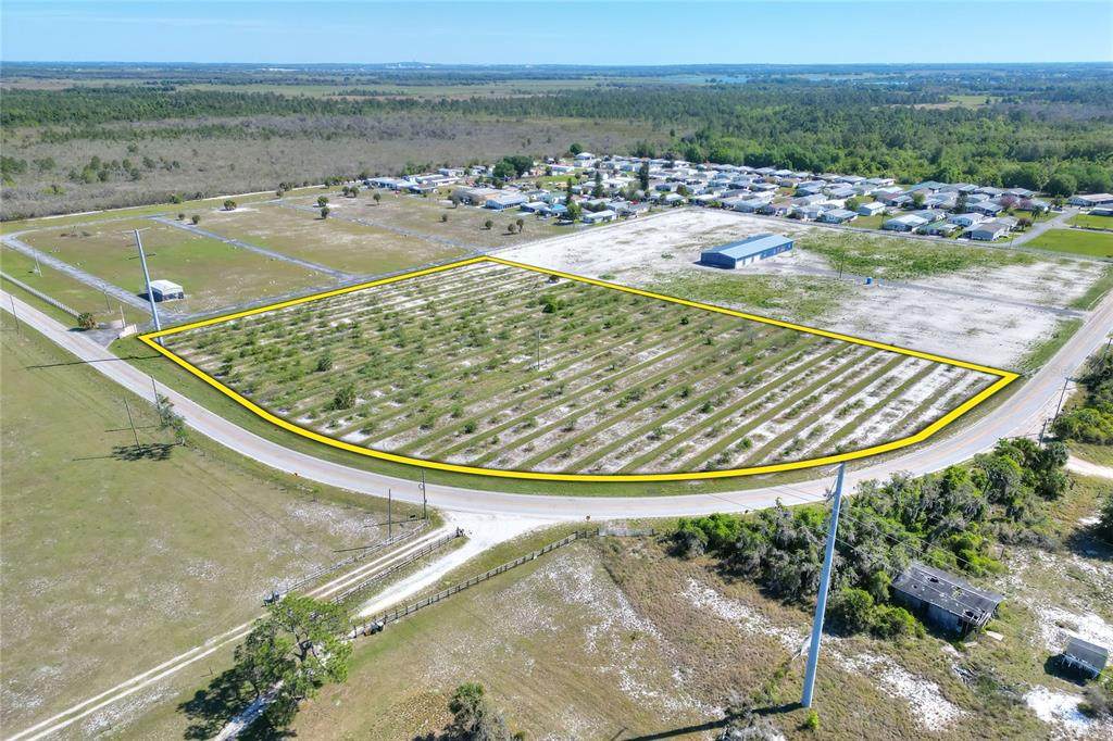  Valencia Street - Photo 1