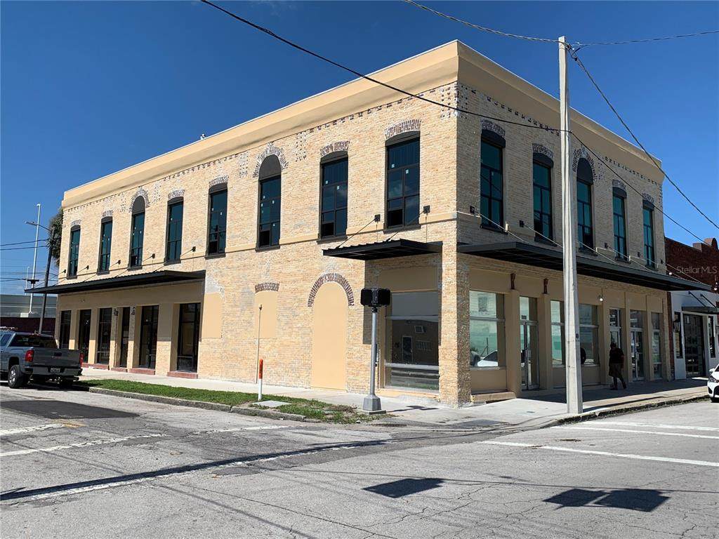 2100 Main Street - Photo 1