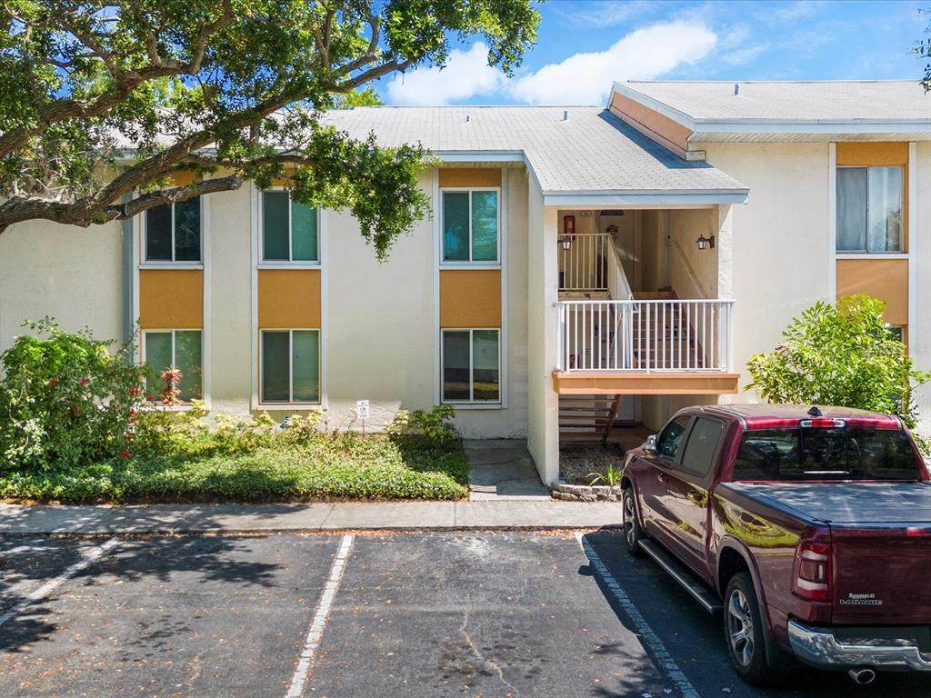776 100TH Avenue - Photo 1