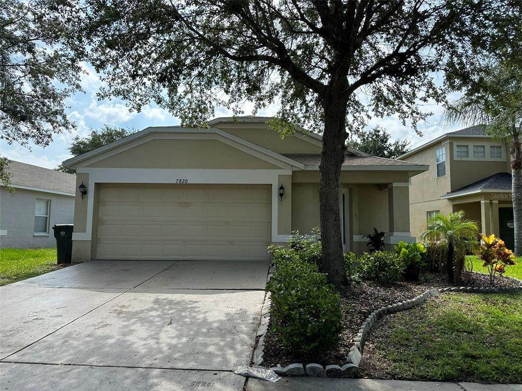 7820 Carriage Pointe Drive - Photo 1