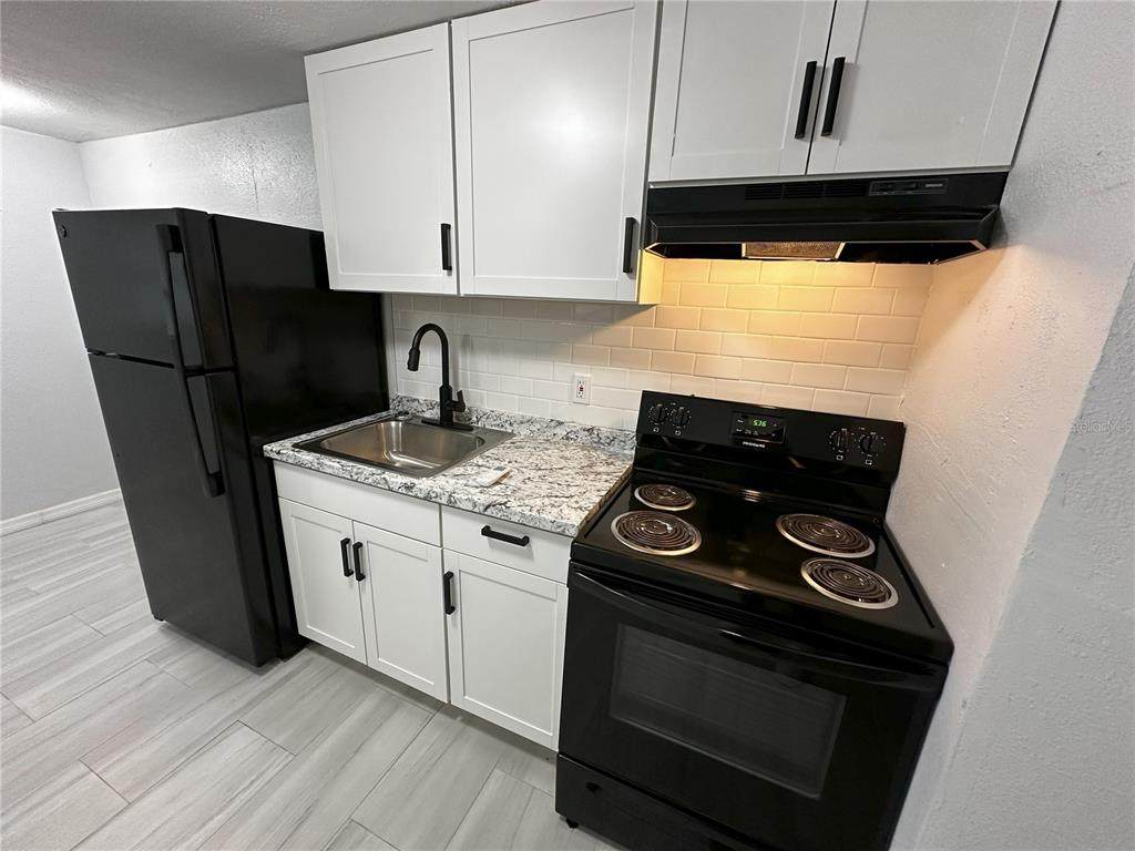 13809 20th Street - Photo 1