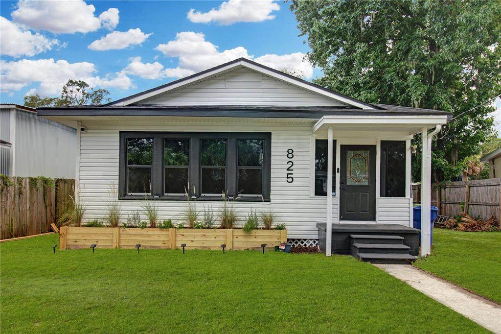 825 Mcewen Avenue - Photo 1