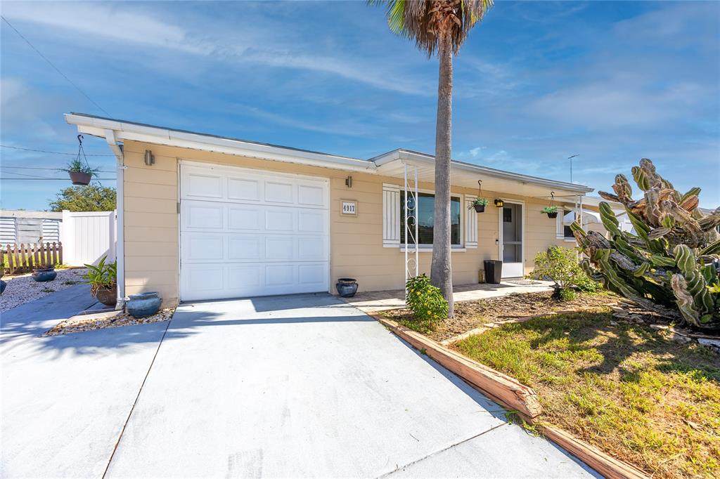 4917 Phoenix Avenue - Photo 1