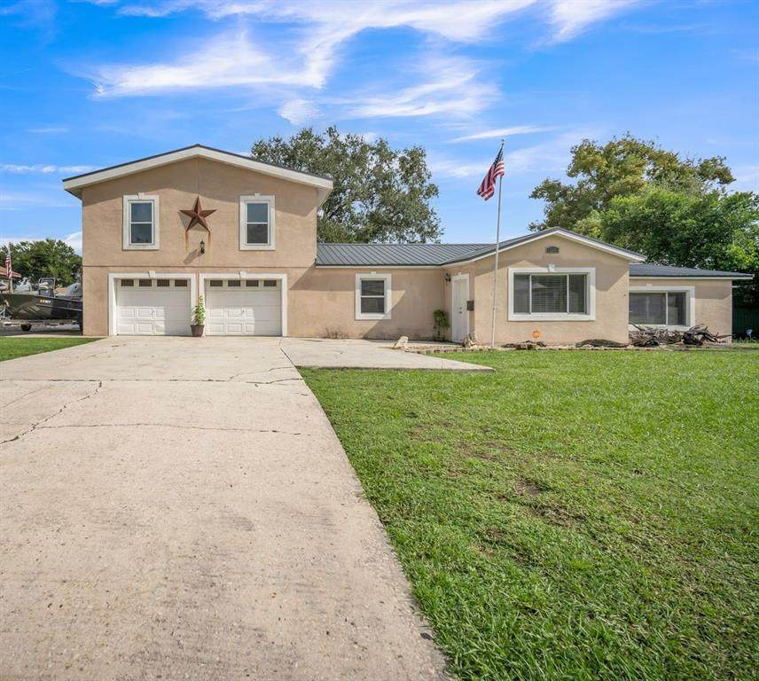 618 Lakehurst Street - Photo 1