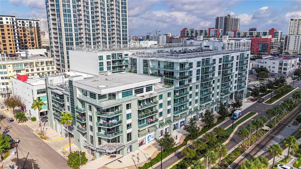 912 Channelside Drive - Photo 1