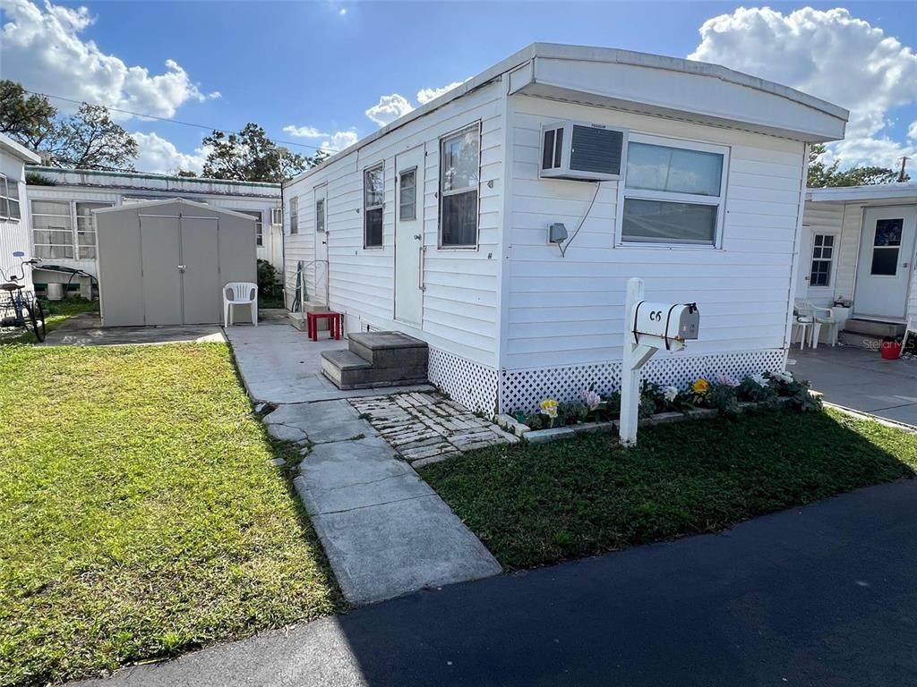 12674 Seminole Boulevard - Photo 1