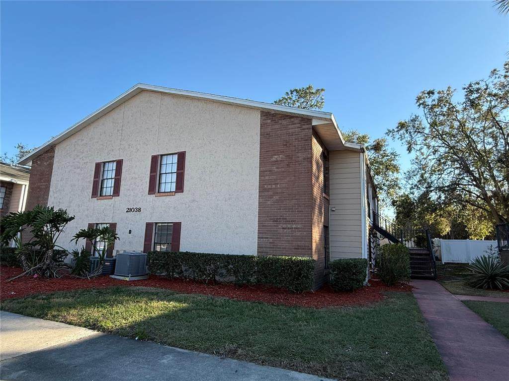 21038 Voyager Boulevard - Photo 1