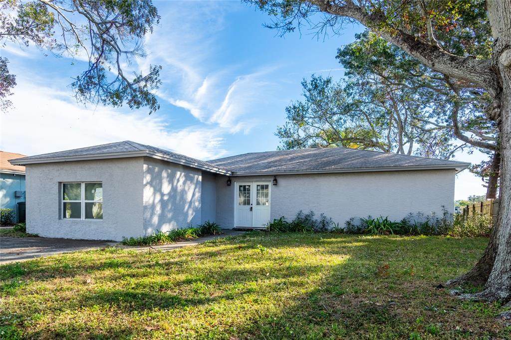12417 84TH Way - Photo 1