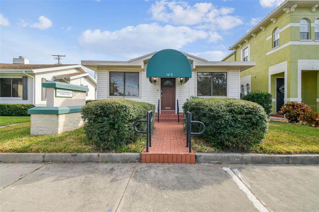 304 Westland Avenue - Photo 1