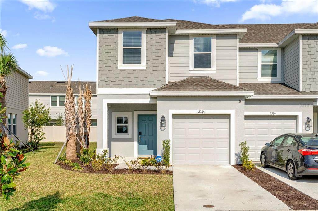 2235 Portrait Street - Photo 1
