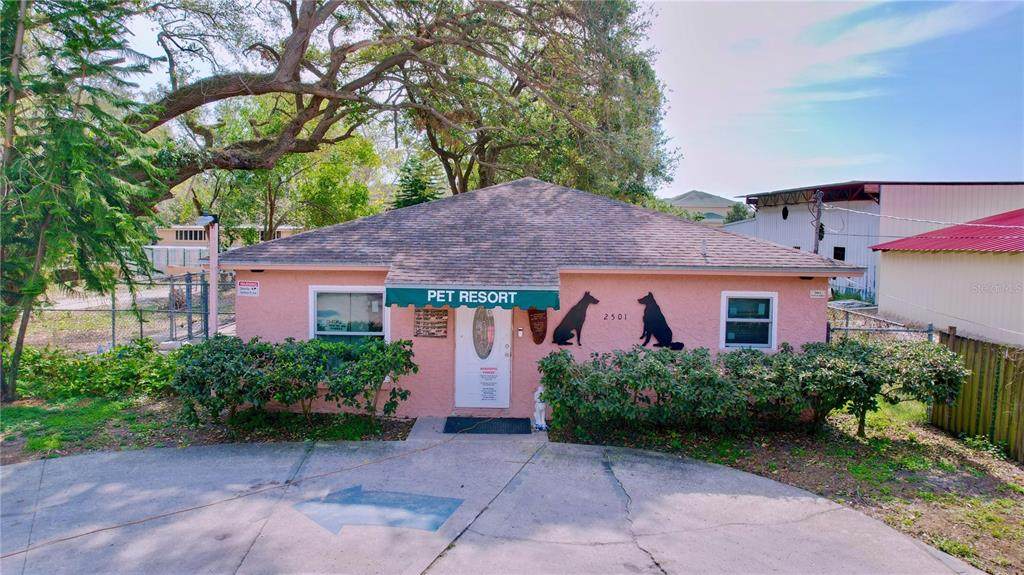 2501 Diana Street - Photo 1