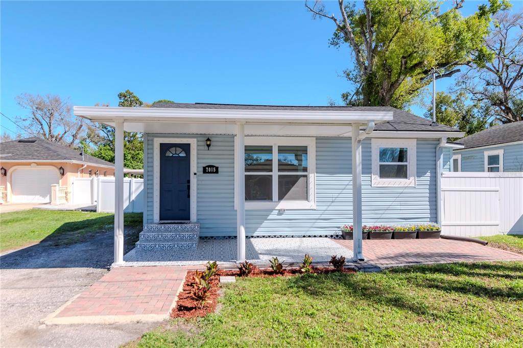 7015 Dakota Avenue - Photo 1