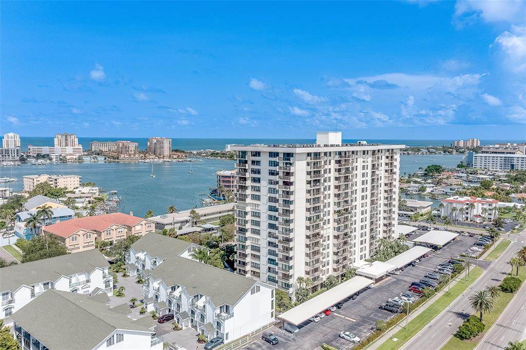 400 Island Way - Photo 1
