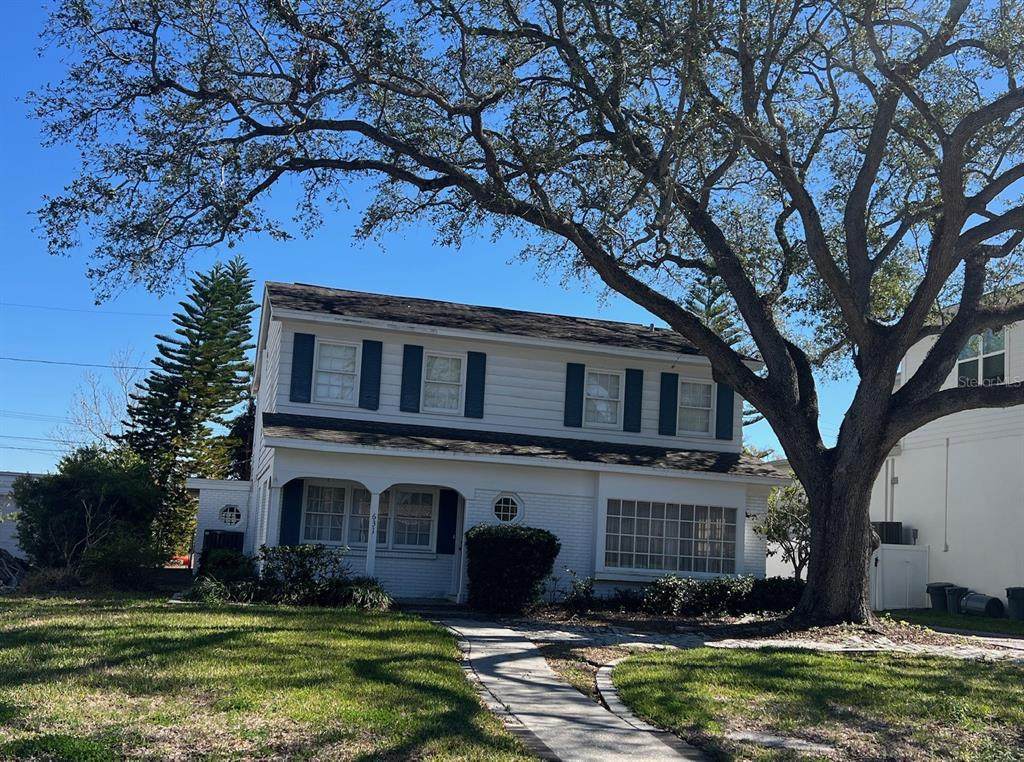 631 Hudson Avenue - Photo 1