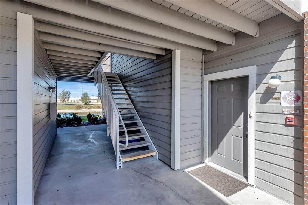 1400 Gandy Boulevard - Photo 1