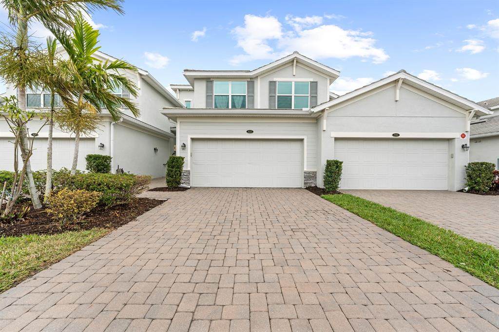 933 Tidewater Shores Loop - Photo 1