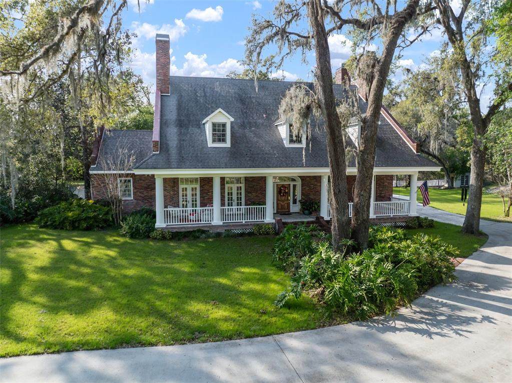 2906 Pemberton Creek Drive - Photo 1