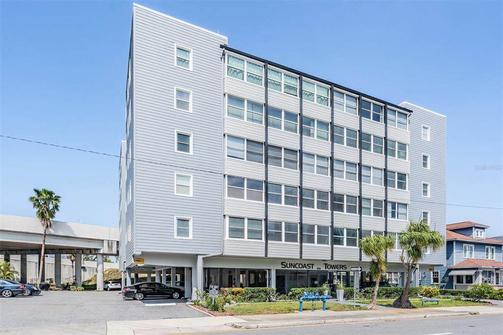 841 4TH Avenue - Photo 1