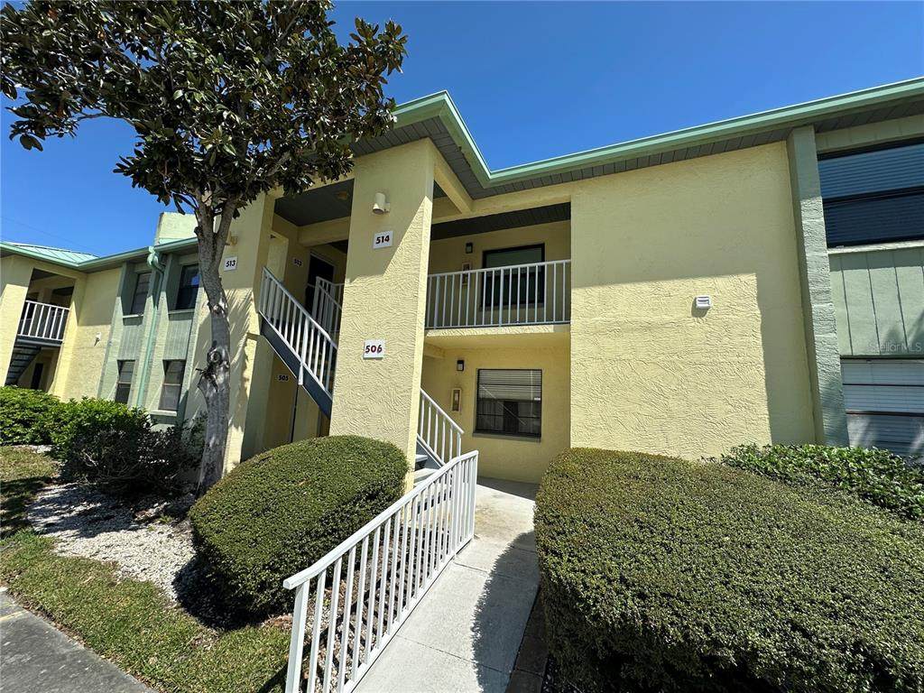 6125 113TH Street - Photo 1