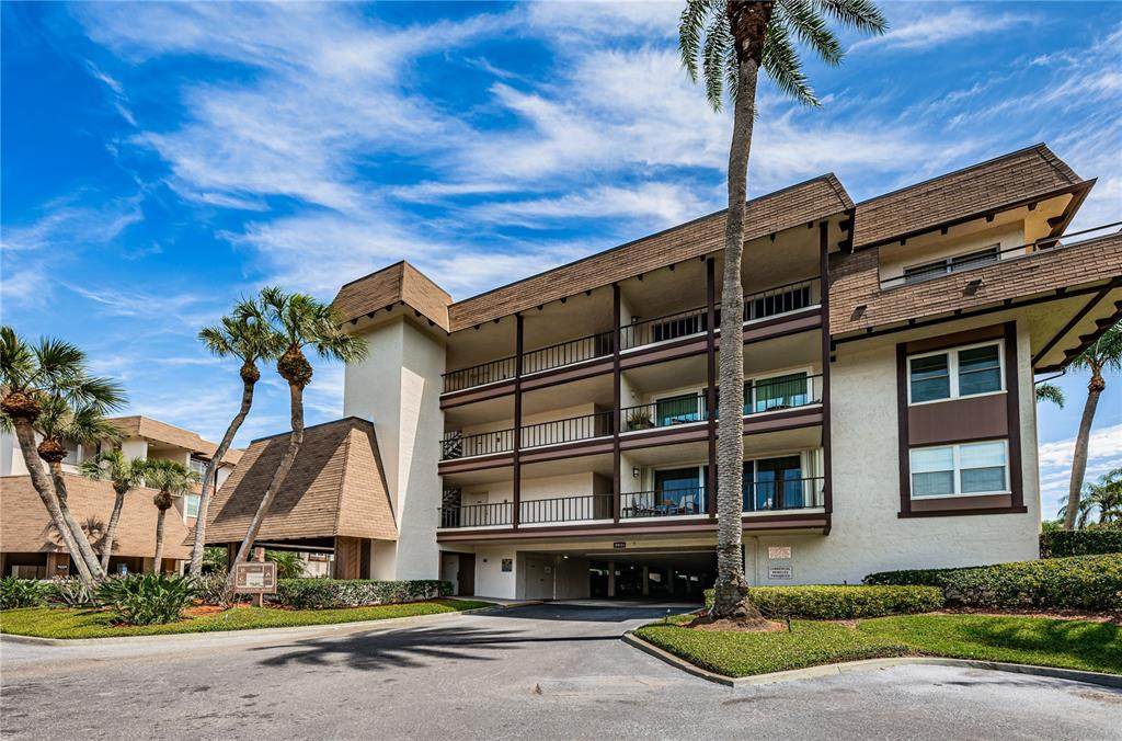 3021 Countryside Boulevard - Photo 1