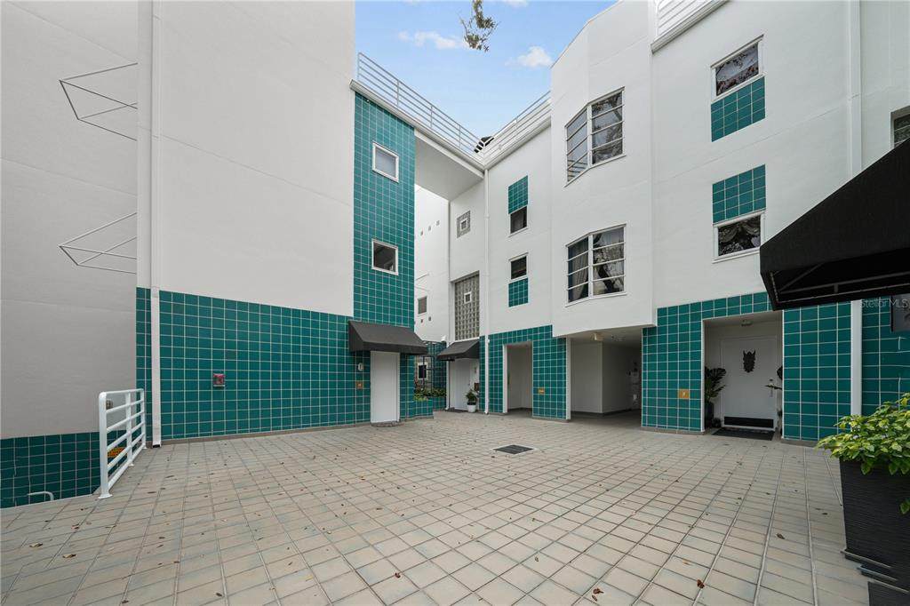 4950 Bayshore Boulevard - Photo 1