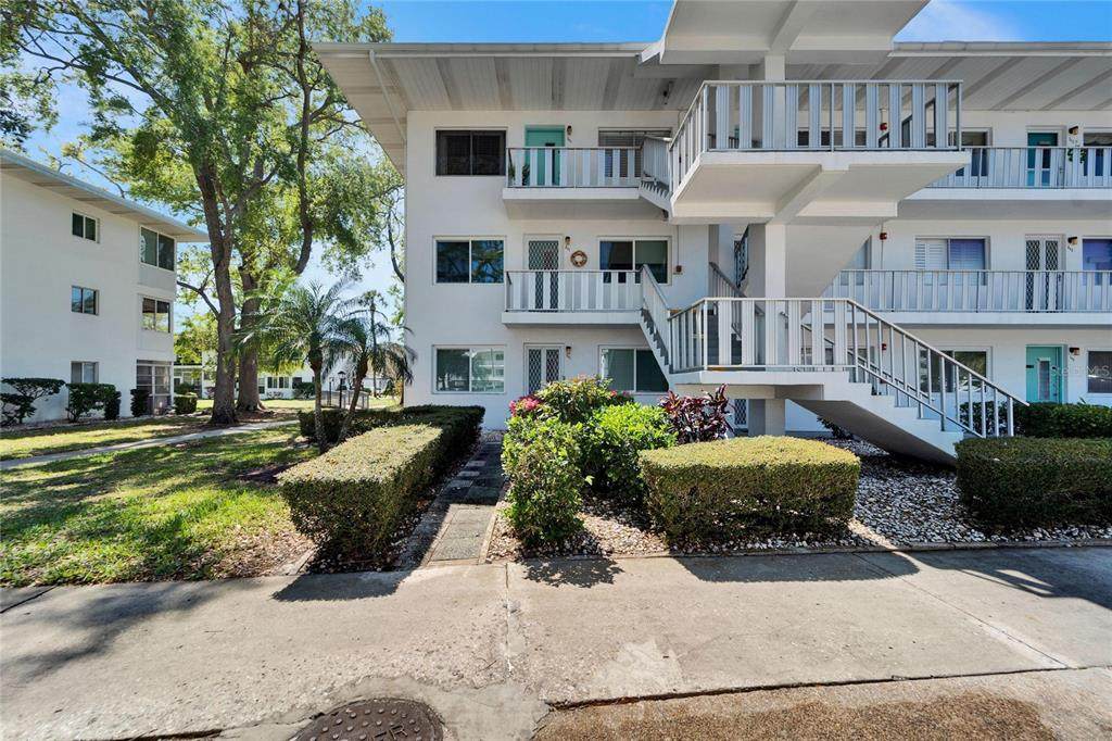 8454 111TH Street - Photo 1