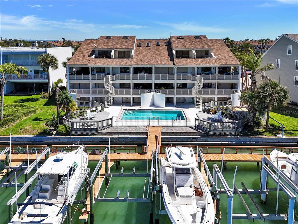 350 Pinellas Bayway - Photo 1