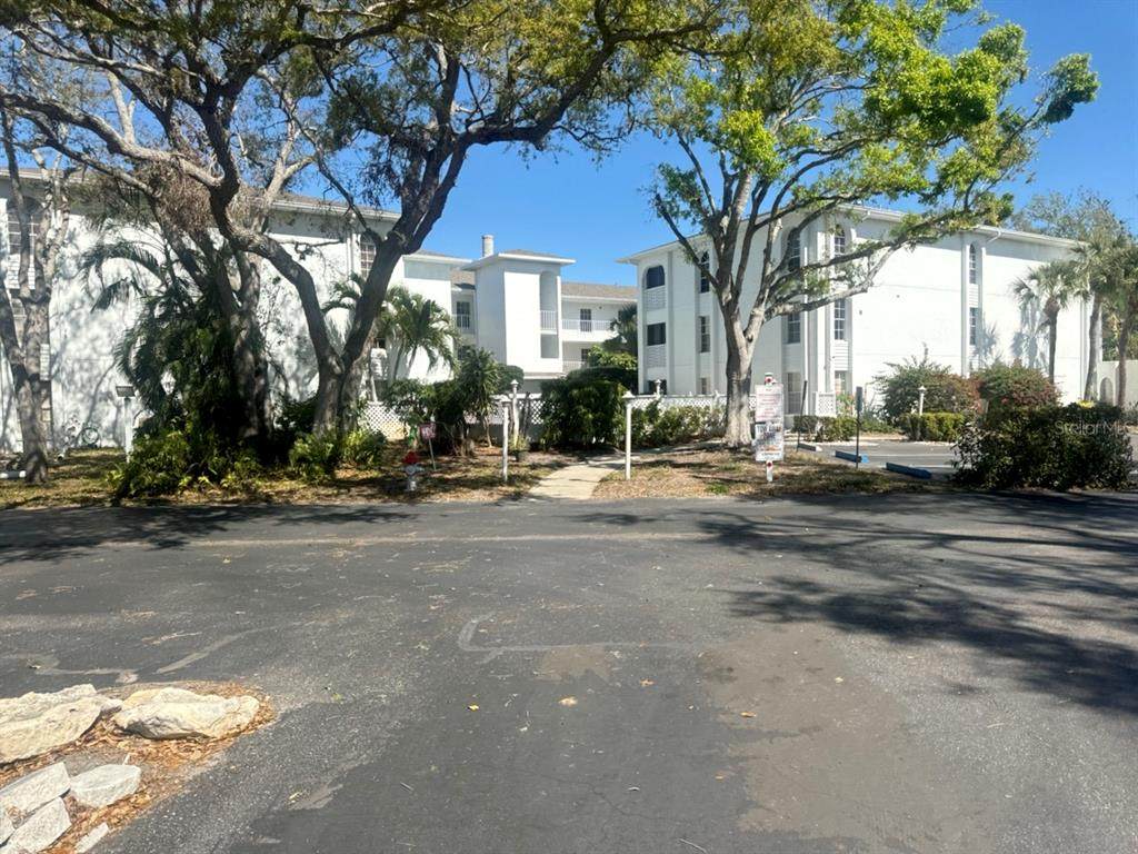 6304 Pointe West Boulevard - Photo 1