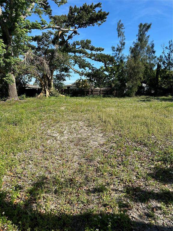 4049 45TH Avenue - Photo 1