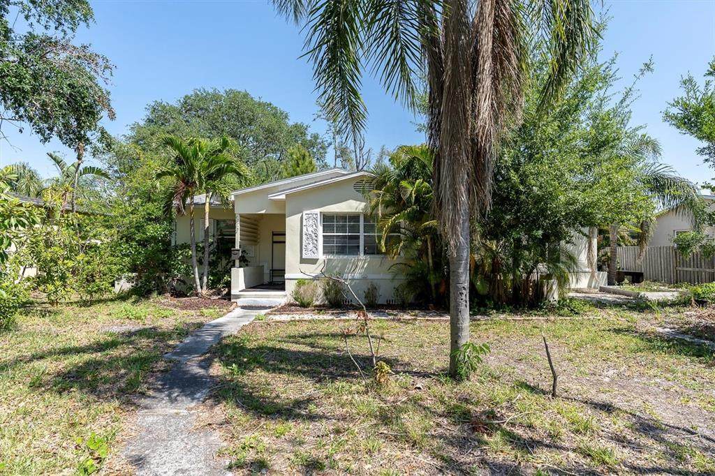 627 38TH Avenue - Photo 1