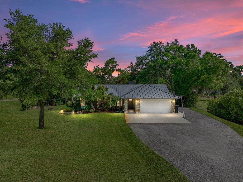 7508 Short Road - Photo 1