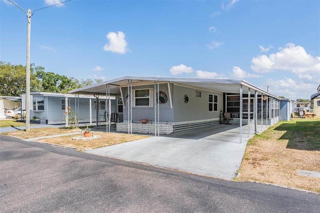 37025 Lois Avenue - Photo 1