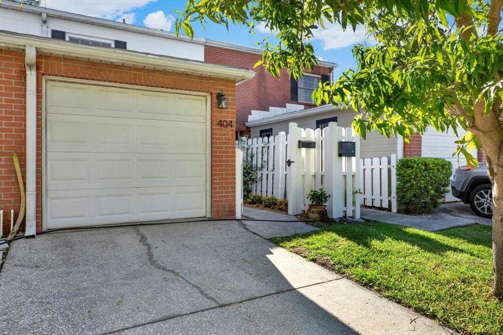 404 Danube Avenue - Photo 1