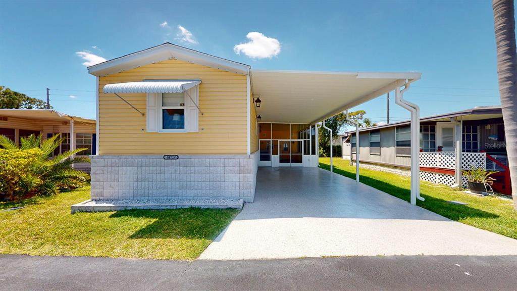 10728 Poplar Street - Photo 1