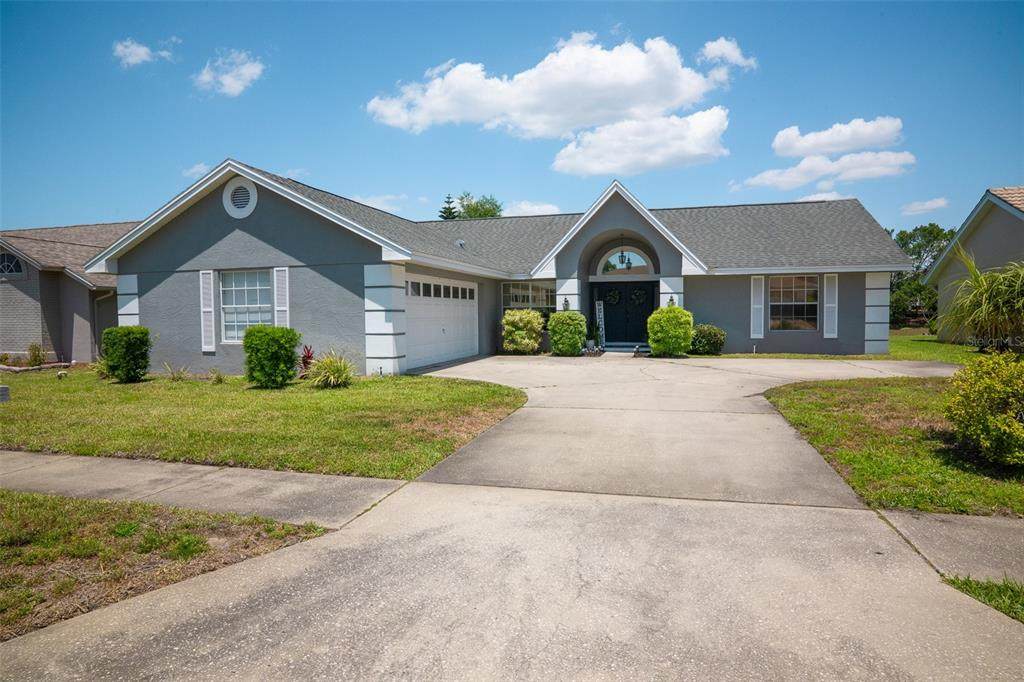 8712 Ashbury Drive - Photo 1