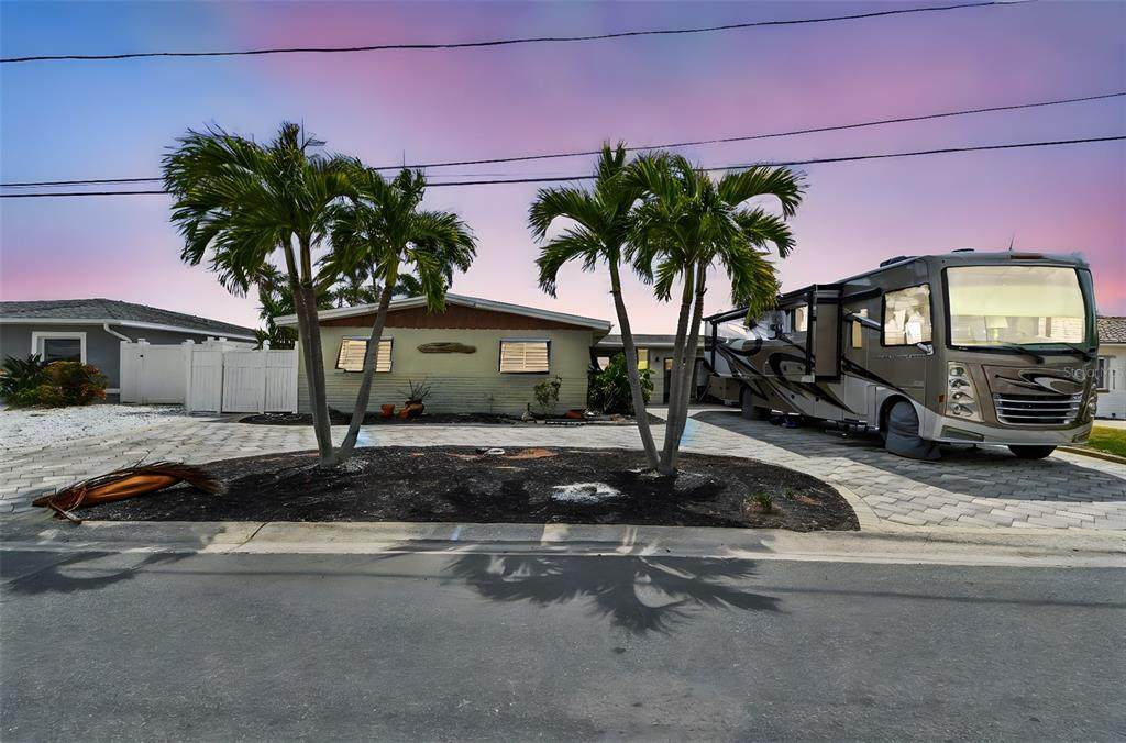 11340 5TH Street - Photo 1