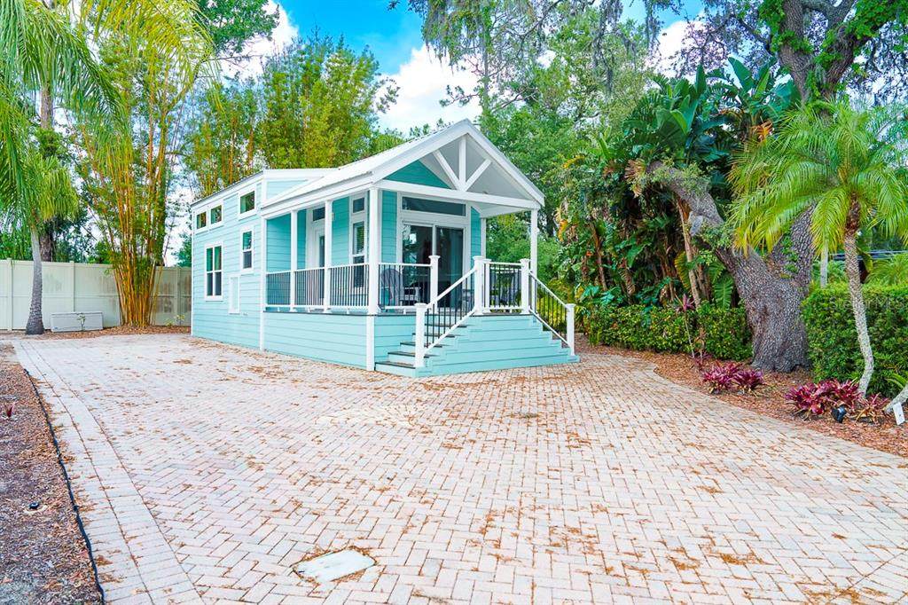 6853 Amanda Vista Circle - Photo 1