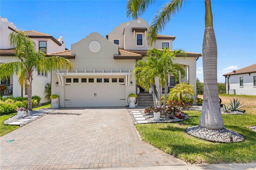916 Seagrape Drive - Photo 1