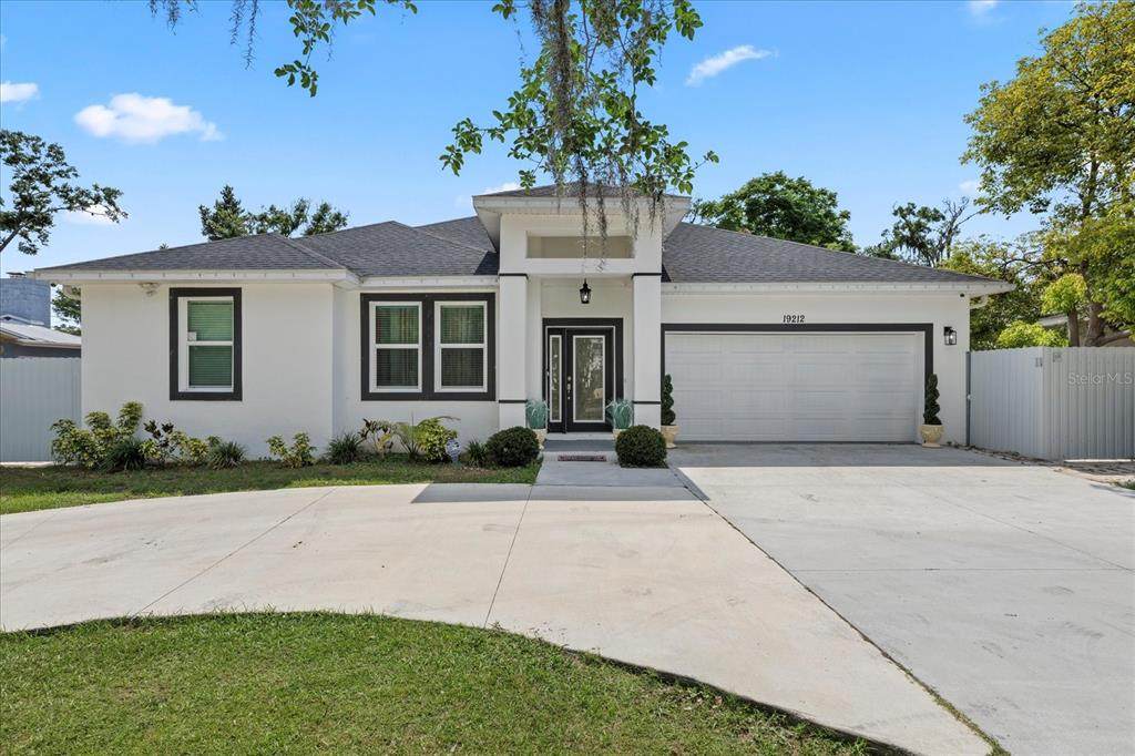 19212 Sunlake Boulevard - Photo 1
