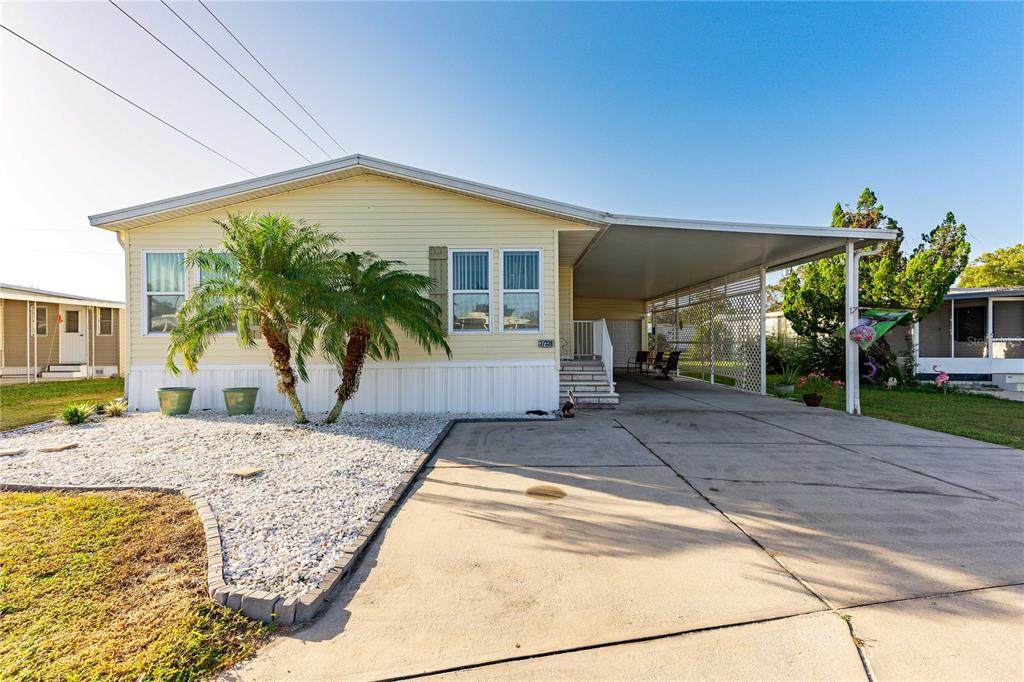 37338 Sandra Avenue - Photo 1