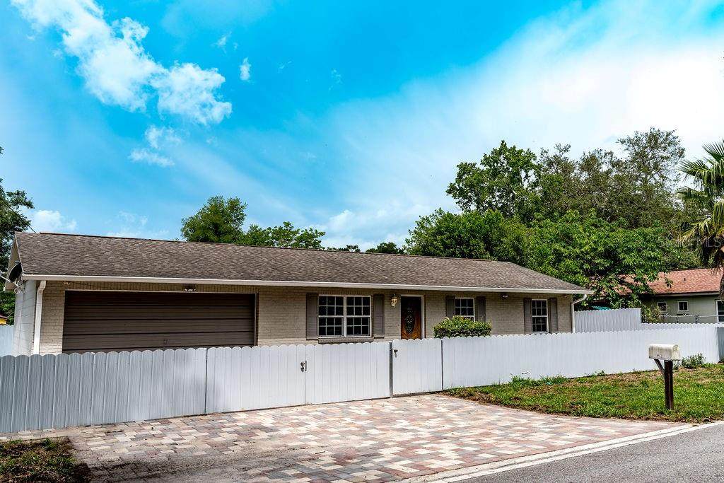 6423 Boxwood Street - Photo 1