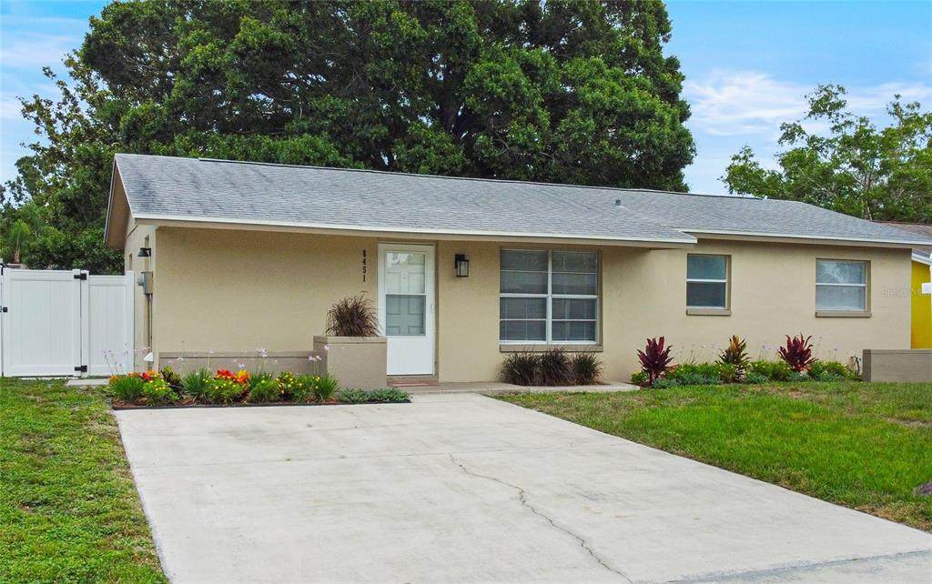 8451 81ST Way - Photo 1