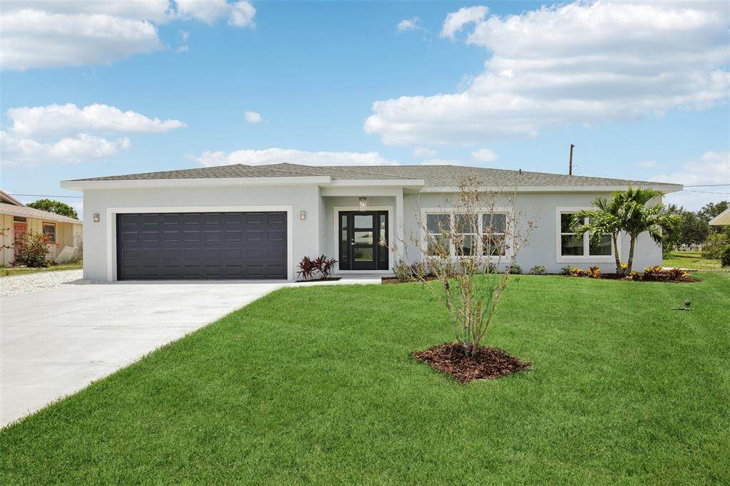 718 Desert Hills Way - Photo 1