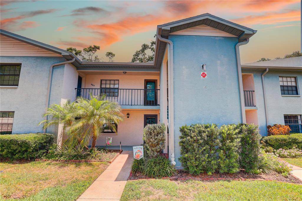 11800 Park Boulevard - Photo 1